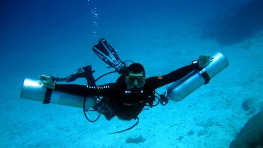 Sidemount - Solo diver with All4Diving